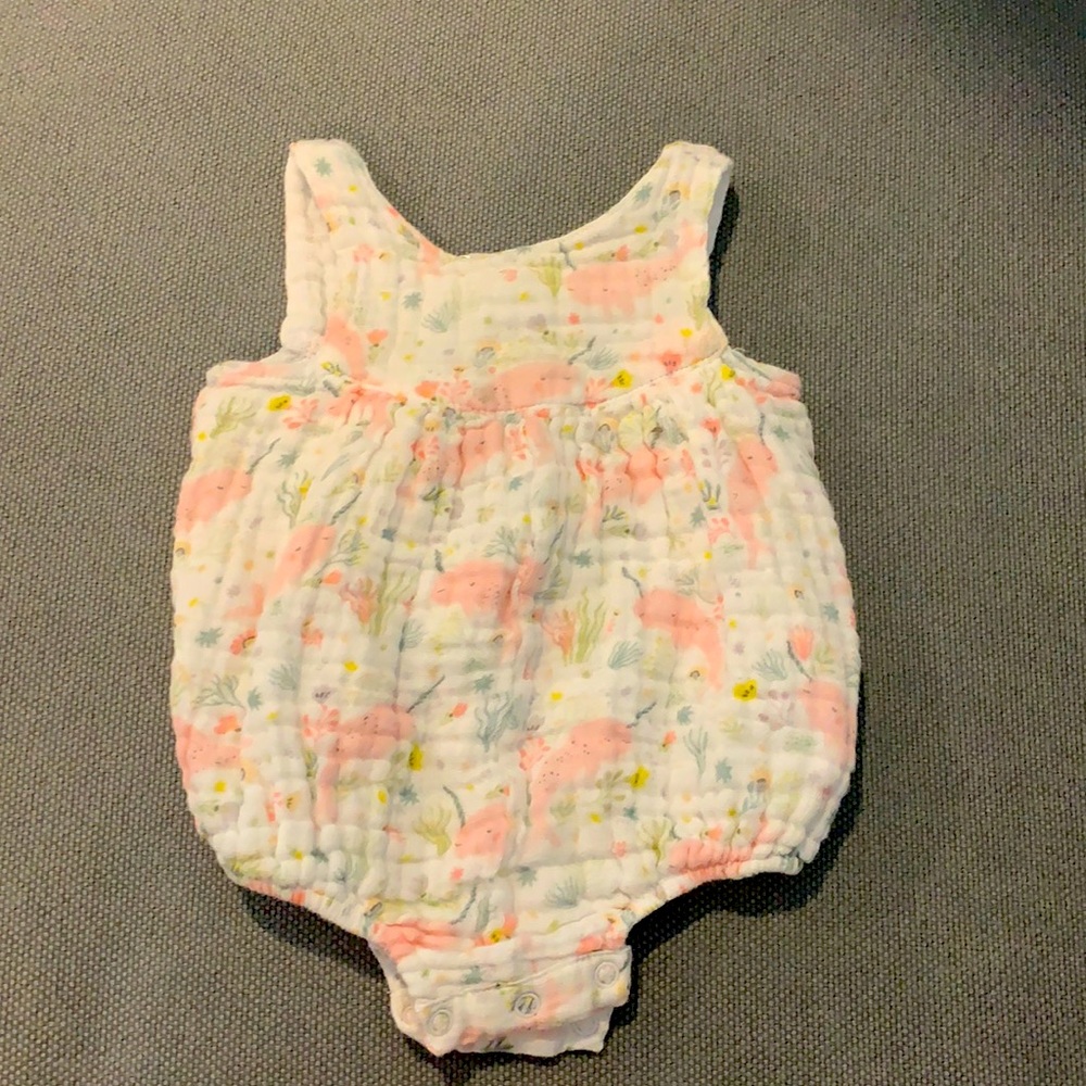 Angel dear bubble one piece size 3-6 months EUC